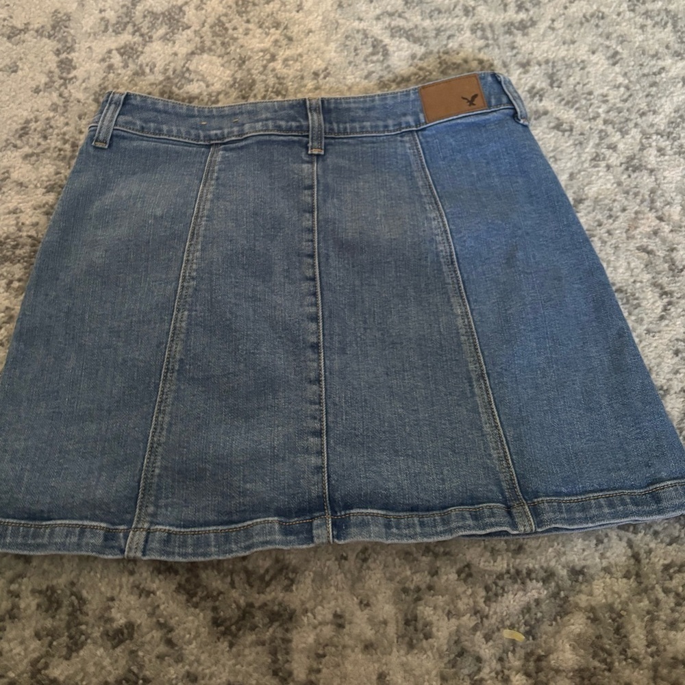 American Eagle Outfitters Button-Front Denim Mini Skirt Size 6 Gently Worn EUC